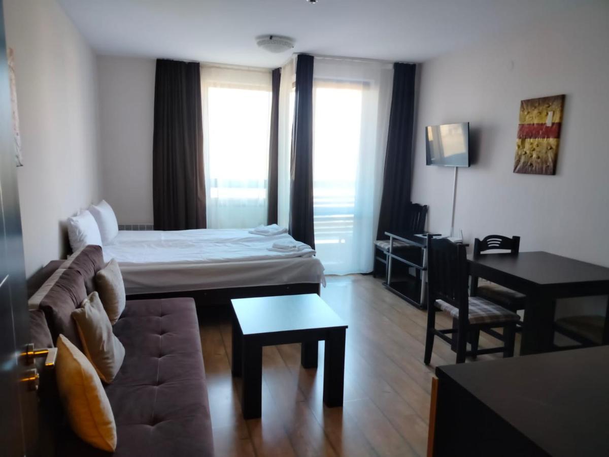 Alpine Lodge Bansko Apartments Esterno foto
