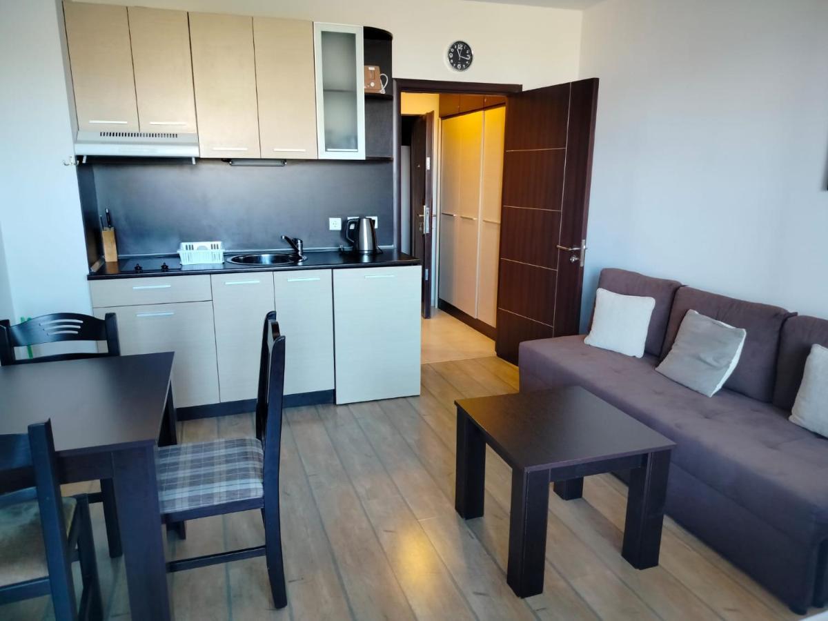 Alpine Lodge Bansko Apartments Esterno foto
