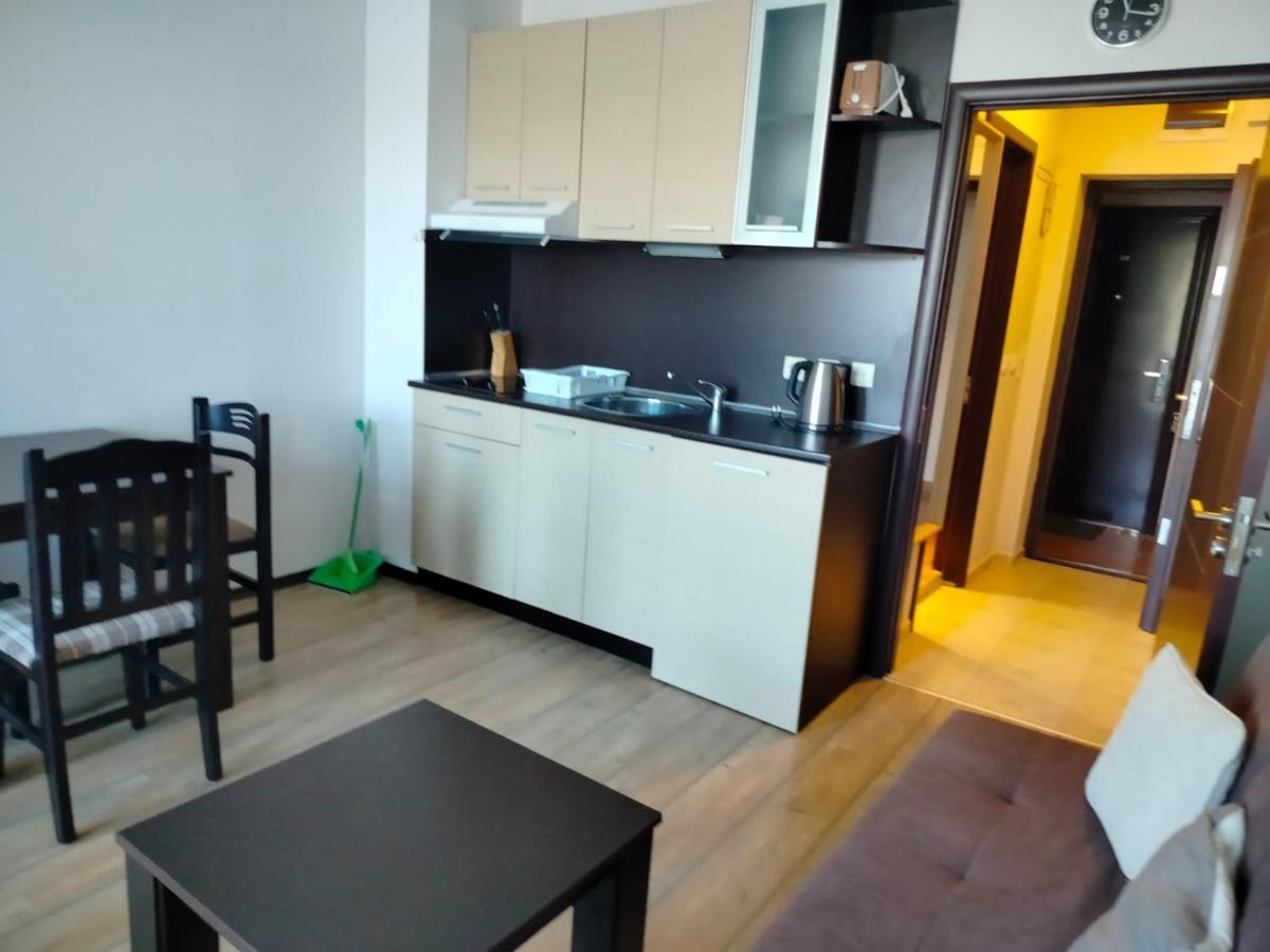 Alpine Lodge Bansko Apartments Esterno foto